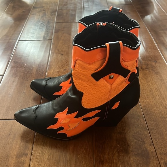 Ego Hartley orange snake print western ankle boot Size 7 - Picture 5 of 10